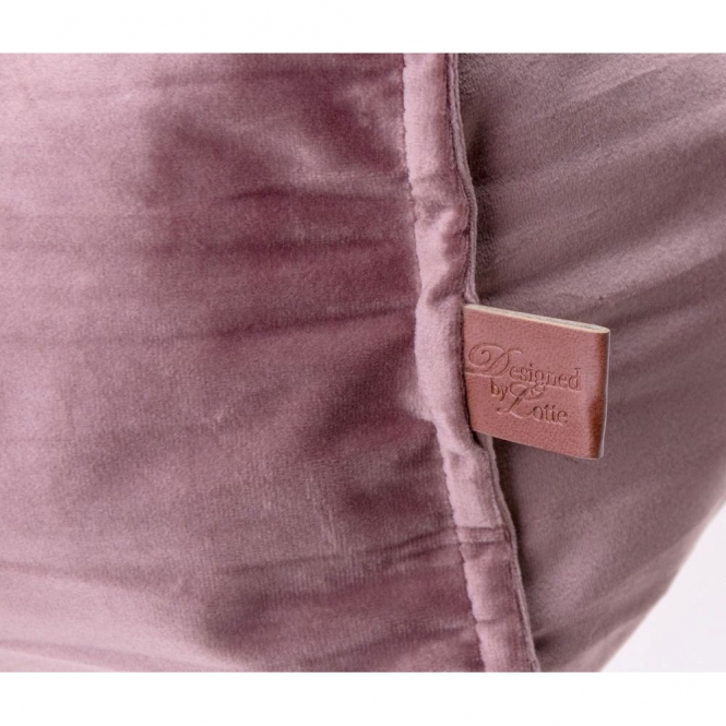 Designed by Lotte Katzenkissen Velveti - pink – Bild 3