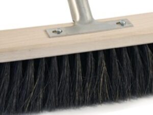 Besen Arenga L.400mm m.Metallstielhalter Flachholz