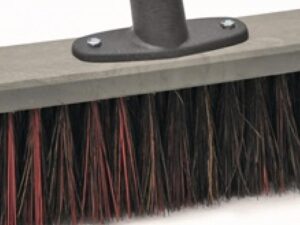 Besen Arenga/Elaston L.400mm m.Kunststoffstielhalter Kunststoffkörper