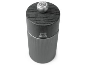 PEUGEOT Salzmühle 'Line Carbone / Graphit' Gebrauchsfertig: Salzkristalle liegen bei