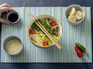 TYPHOON ASIA Suppenschale mit Stäbchen 1 Suppenschale inklusive Essstäbchen